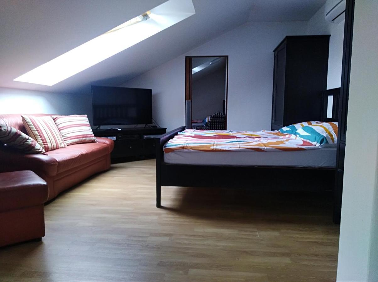 Loft Apartman Aparthotel Sárvár Exteriör bild